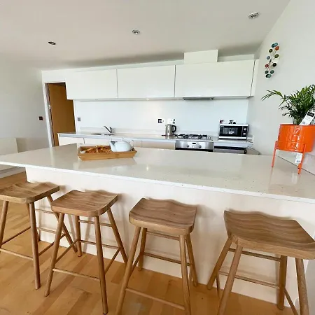 8 Zinc Newquay (Cornwall)