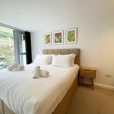 8 Zinc * Newquay (Cornwall)
