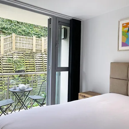 8 Zinc Holiday home